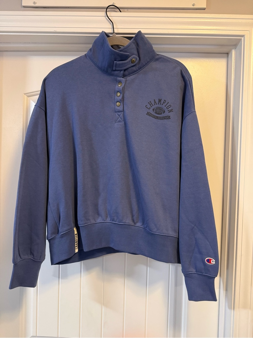 Champion Women's Blue Mock Neck Pullover Sweatshirt